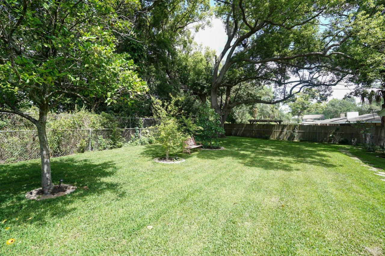 4 Bedroom Clearwater Vacation Home With Amazing Backyard Bagian luar foto