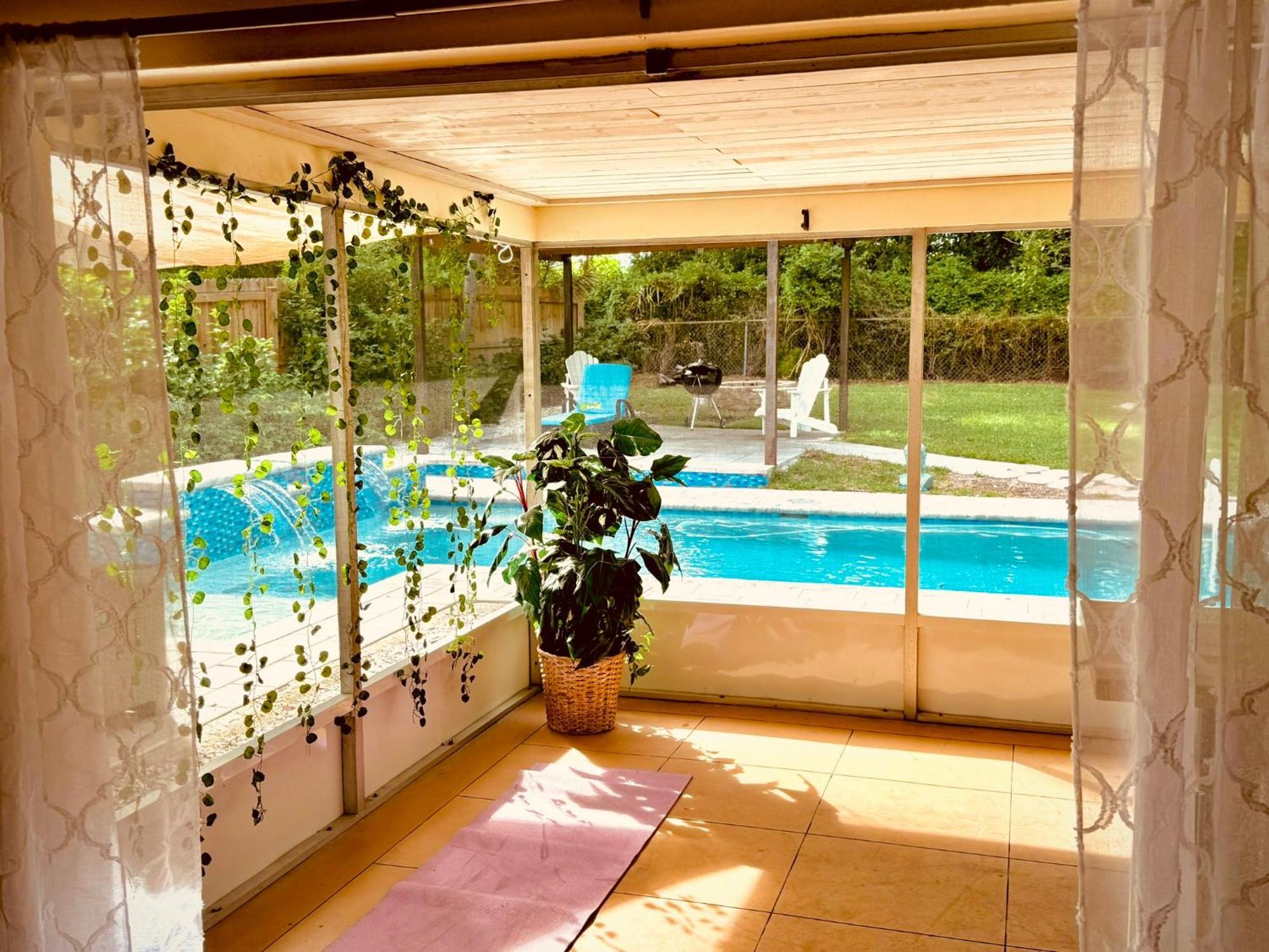 4 Bedroom Clearwater Vacation Home With Amazing Backyard Bagian luar foto