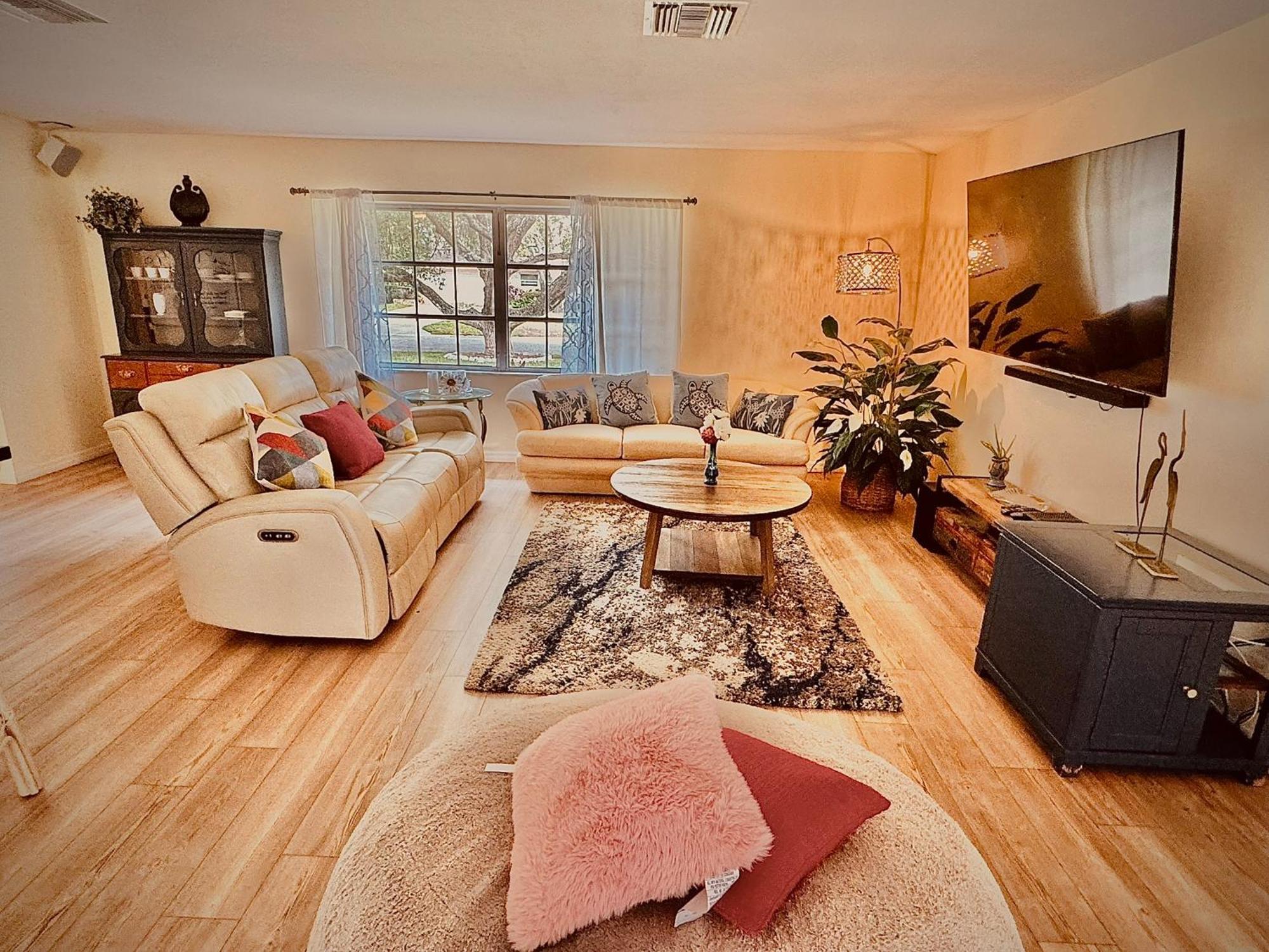4 Bedroom Clearwater Vacation Home With Amazing Backyard Bagian luar foto