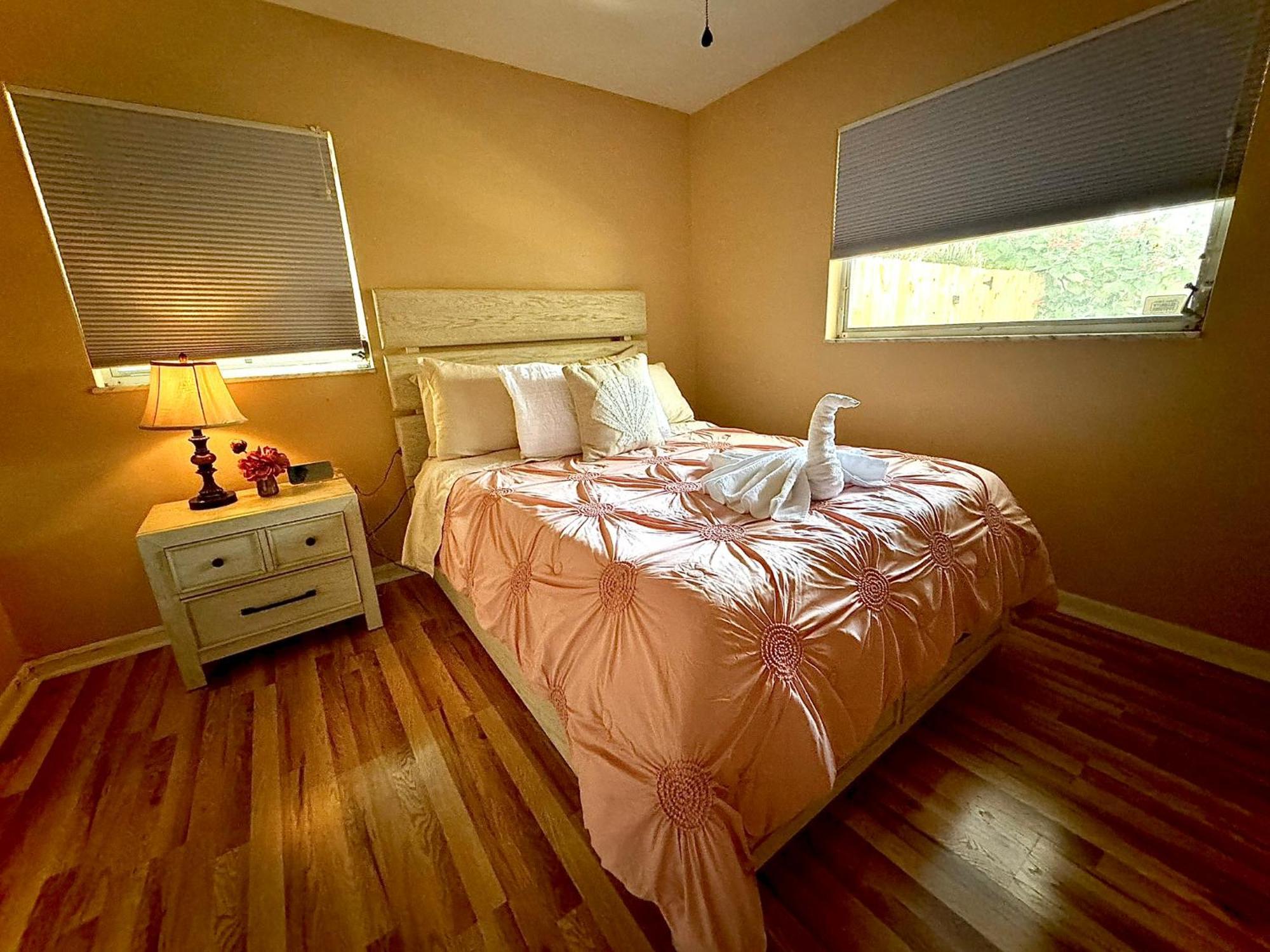 4 Bedroom Clearwater Vacation Home With Amazing Backyard Bagian luar foto